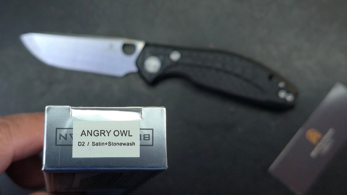 Bestechman Angry Owl Button liner lock Black/Purple G10 Handle D2