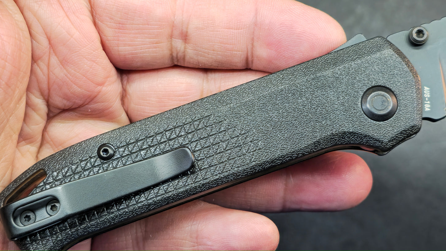 Flytanium Arcade Lite Shark Lock Smoke Black Poly Handle Black DLC AUS-10