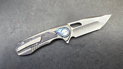 Remette Knives RT-Saker Falcon Button FRAME LOCK Titanium and Carbon Fiber Handle M390 Blade