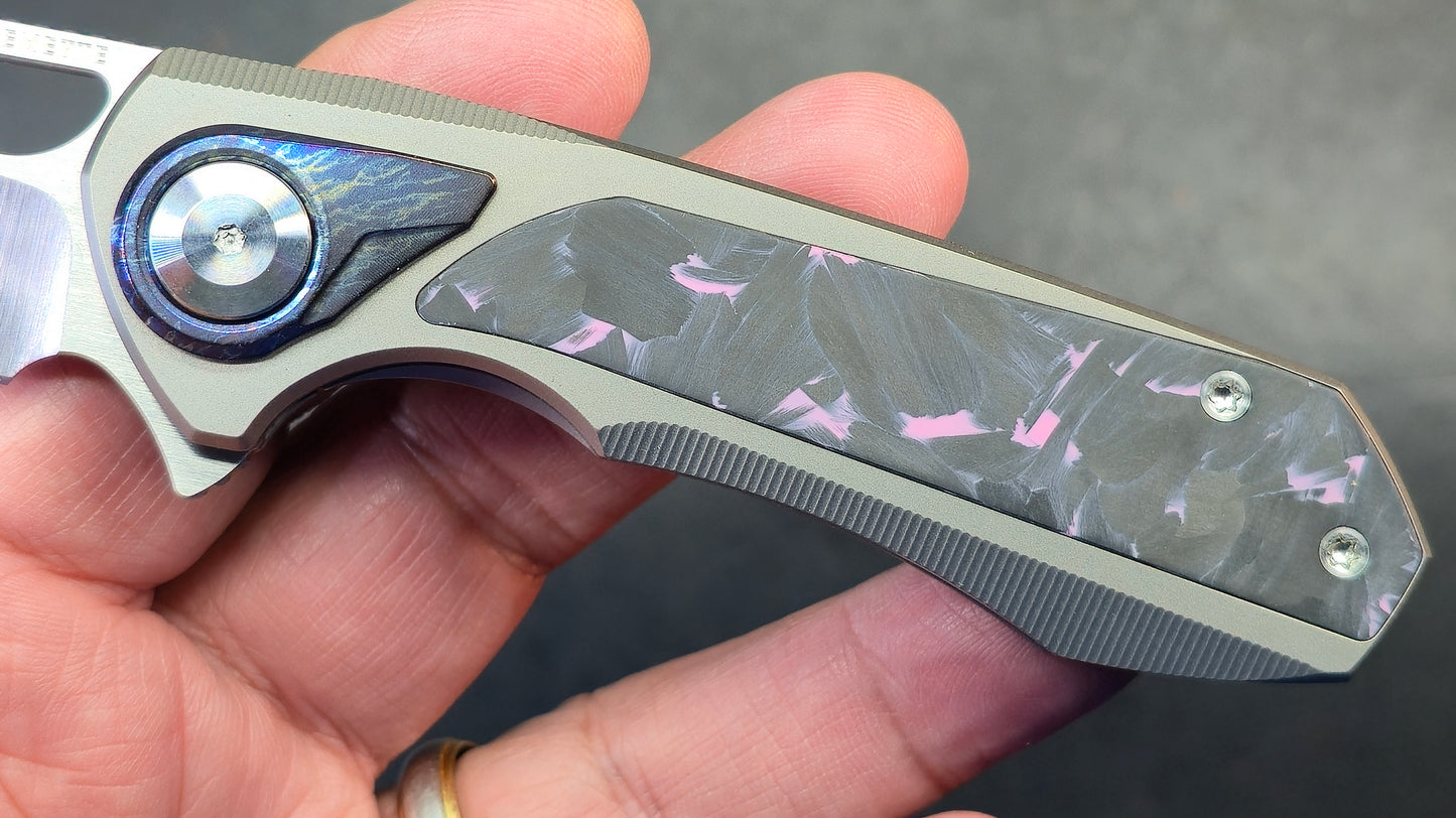 Remette Knives RT-Saker Falcon Button FRAME LOCK Titanium and Carbon Fiber Handle M390 Blade