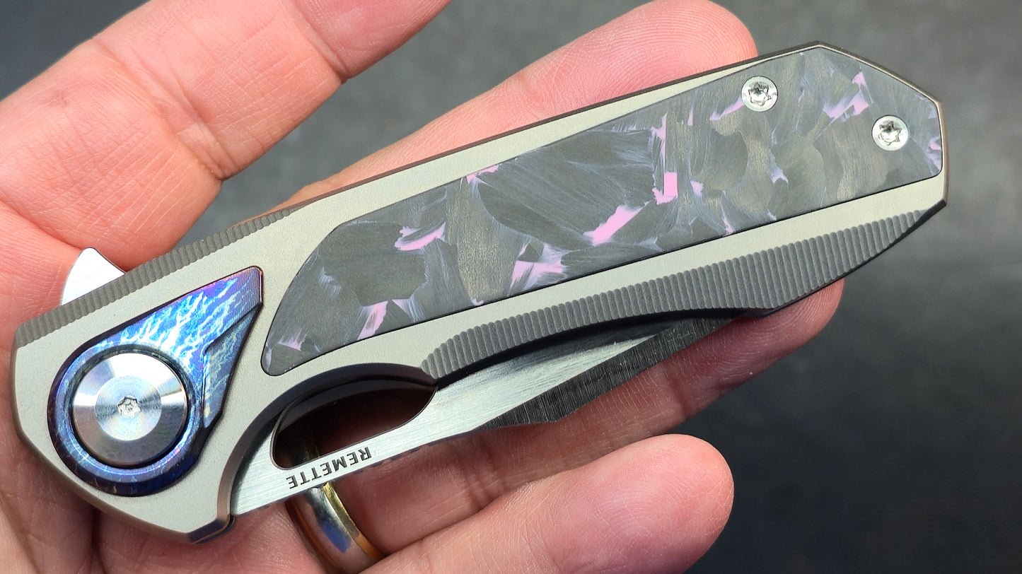 Remette Knives RT-Saker Falcon Button FRAME LOCK Titanium and Carbon Fiber Handle M390 Blade