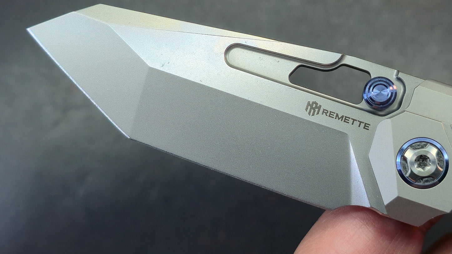 Remette RT-Cool Leopard Gray Titanium Handle M390 Blade