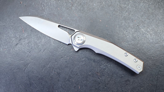DREAMTECH D4281 Button Liner Lock Gray/Bronze Titanium M390 Blade (DISCOUNT IN CART)
