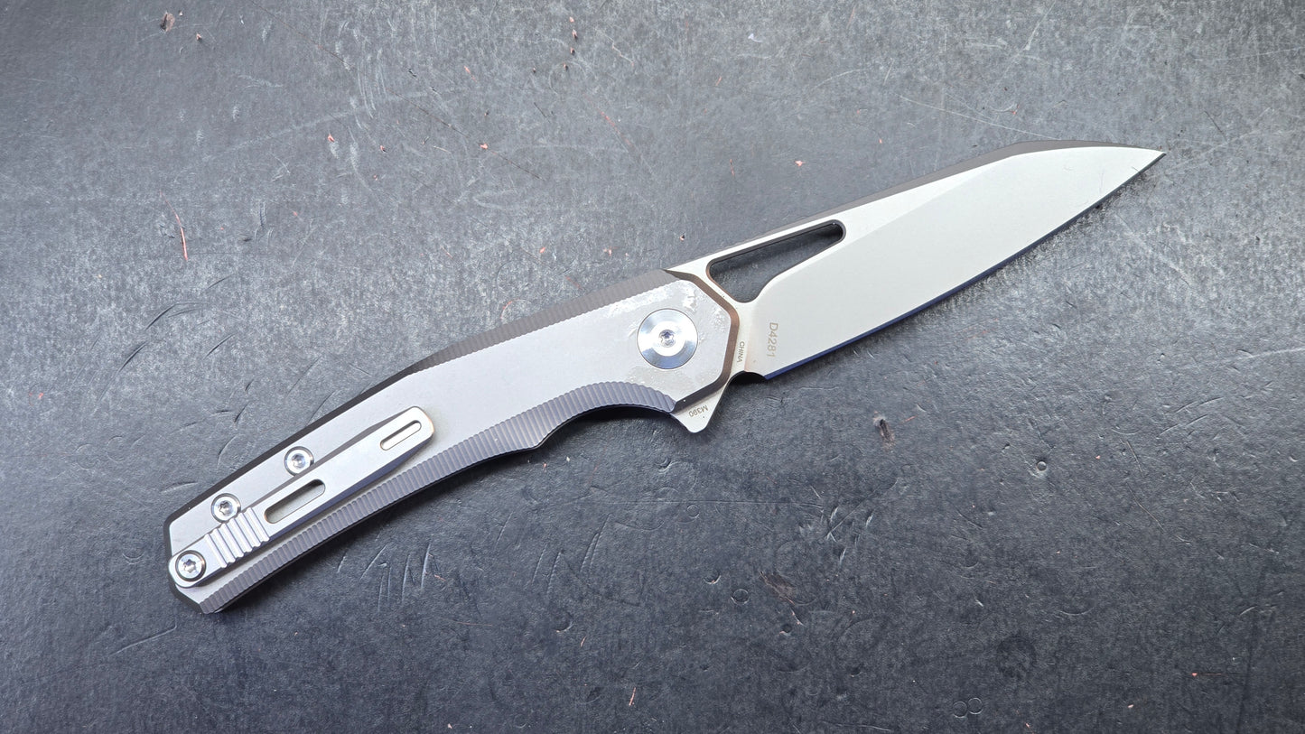 DREAMTECH D4281 Button Liner Lock Gray/Bronze Titanium M390 Blade (DISCOUNT IN CART)