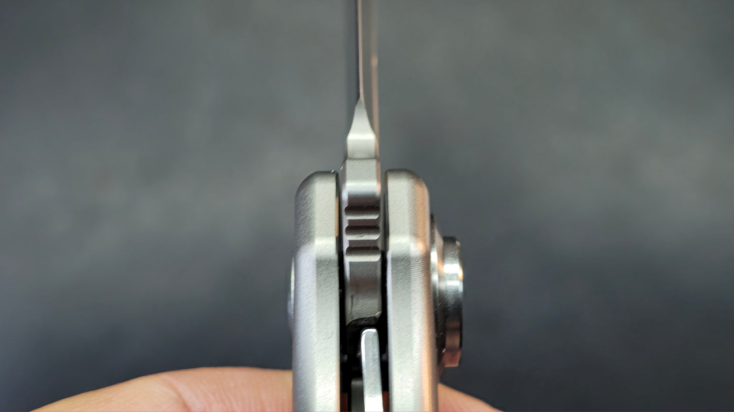DREAMTECH D4260 Button Liner Lock Titanium Handle M390 Blade (DISCOUNT IN CART)