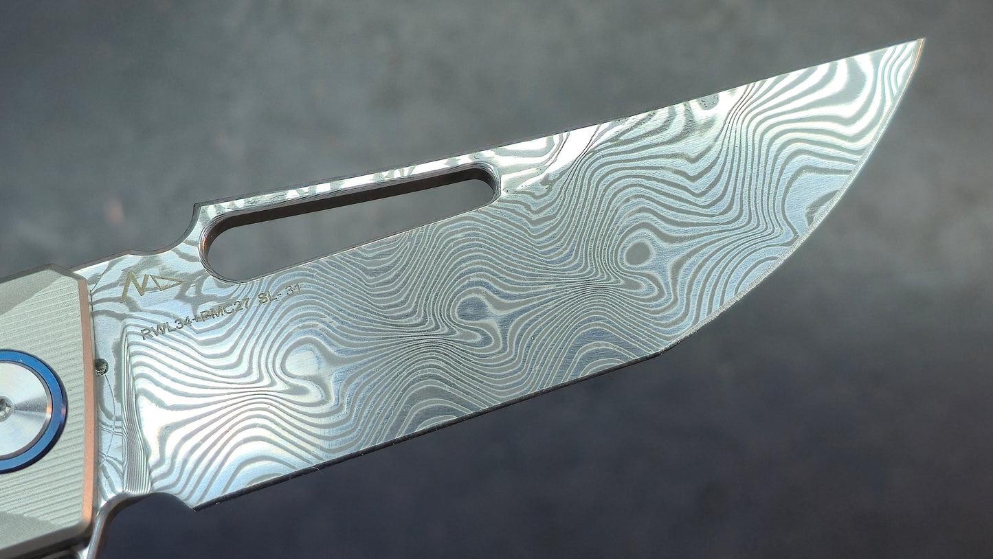 Sixleaf SL-31 Titanium/CF Handle RWL34+PMC27 Blade (SALE price in cart)