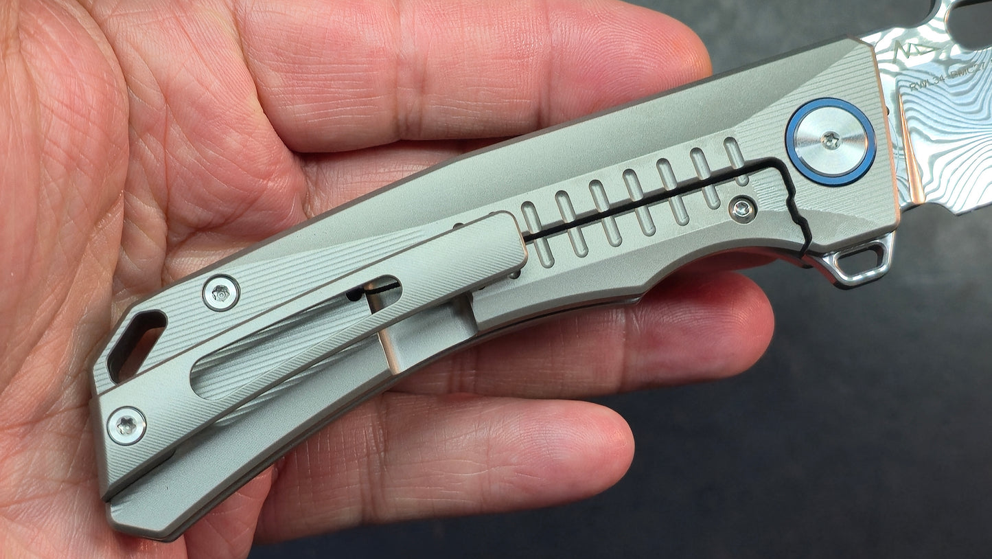 Sixleaf SL-31 Titanium/CF Handle RWL34+PMC27 Blade (SALE price in cart)