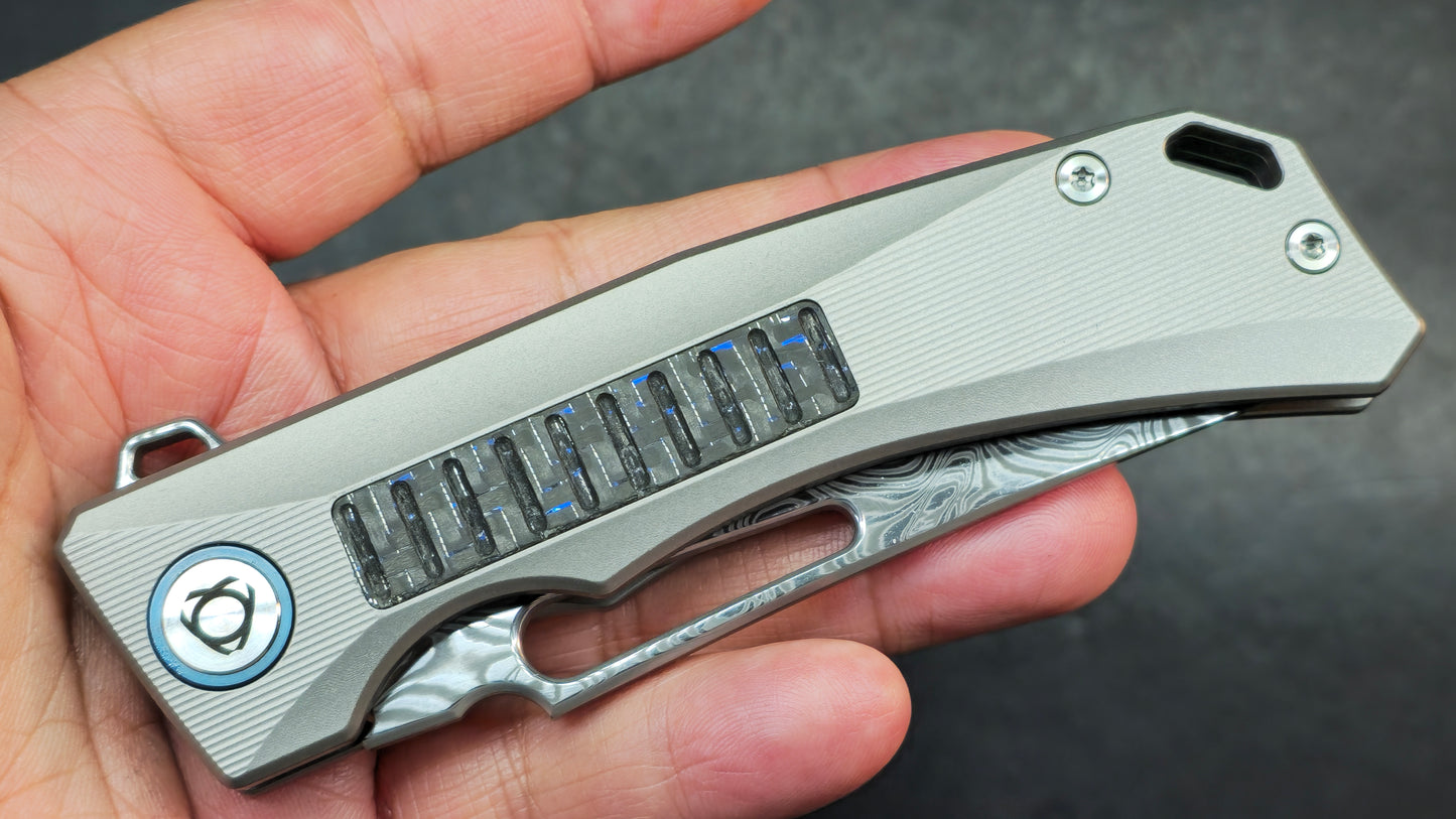 Sixleaf SL-31 Titanium/CF Handle RWL34+PMC27 Blade (SALE price in cart)