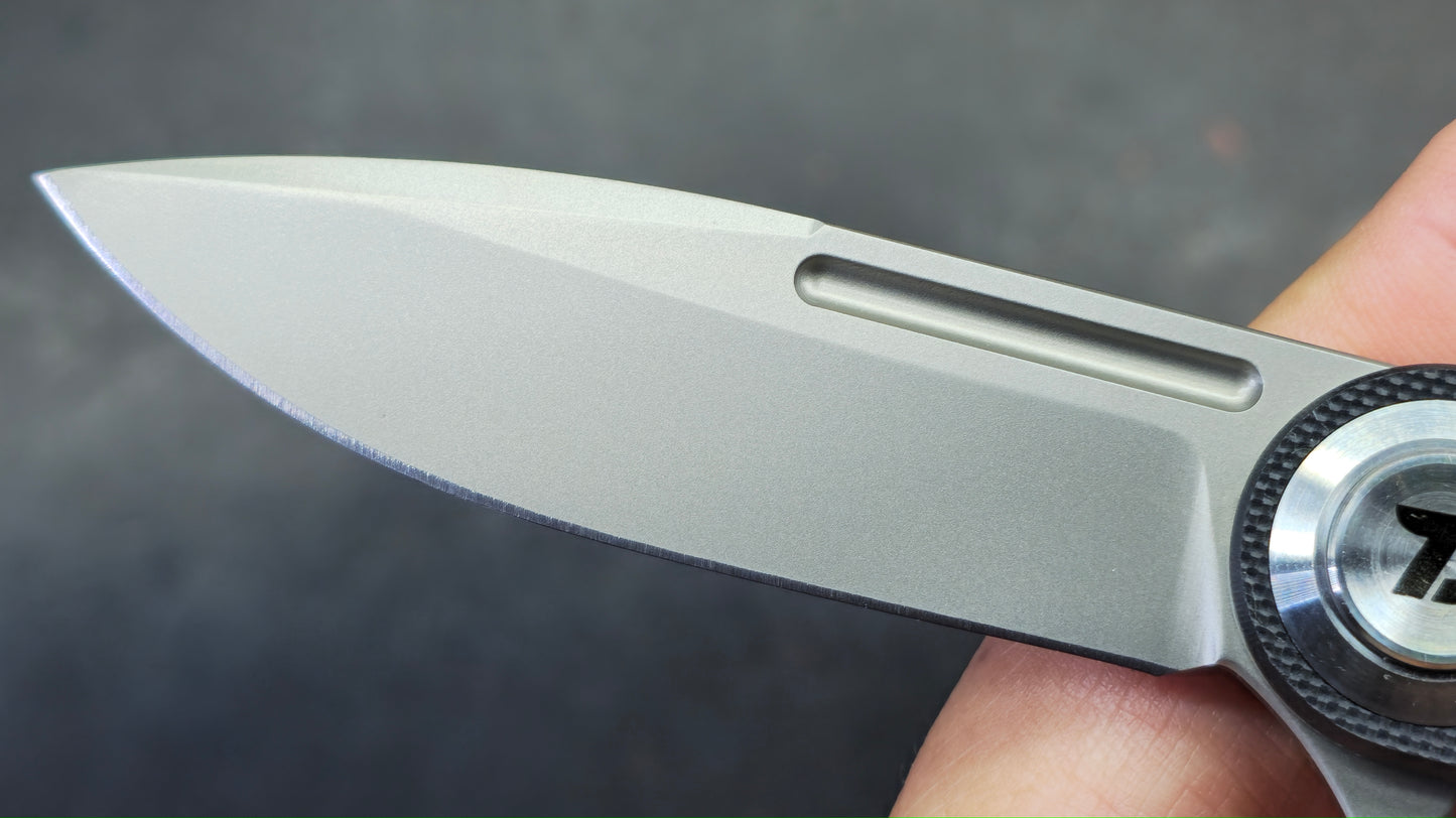 DREAMTECH D4134 Button liner lock G10 D2
