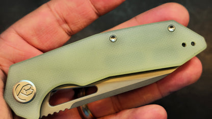 Kubey Vagrant Folding Knife Jade G10 Handle 14C28N