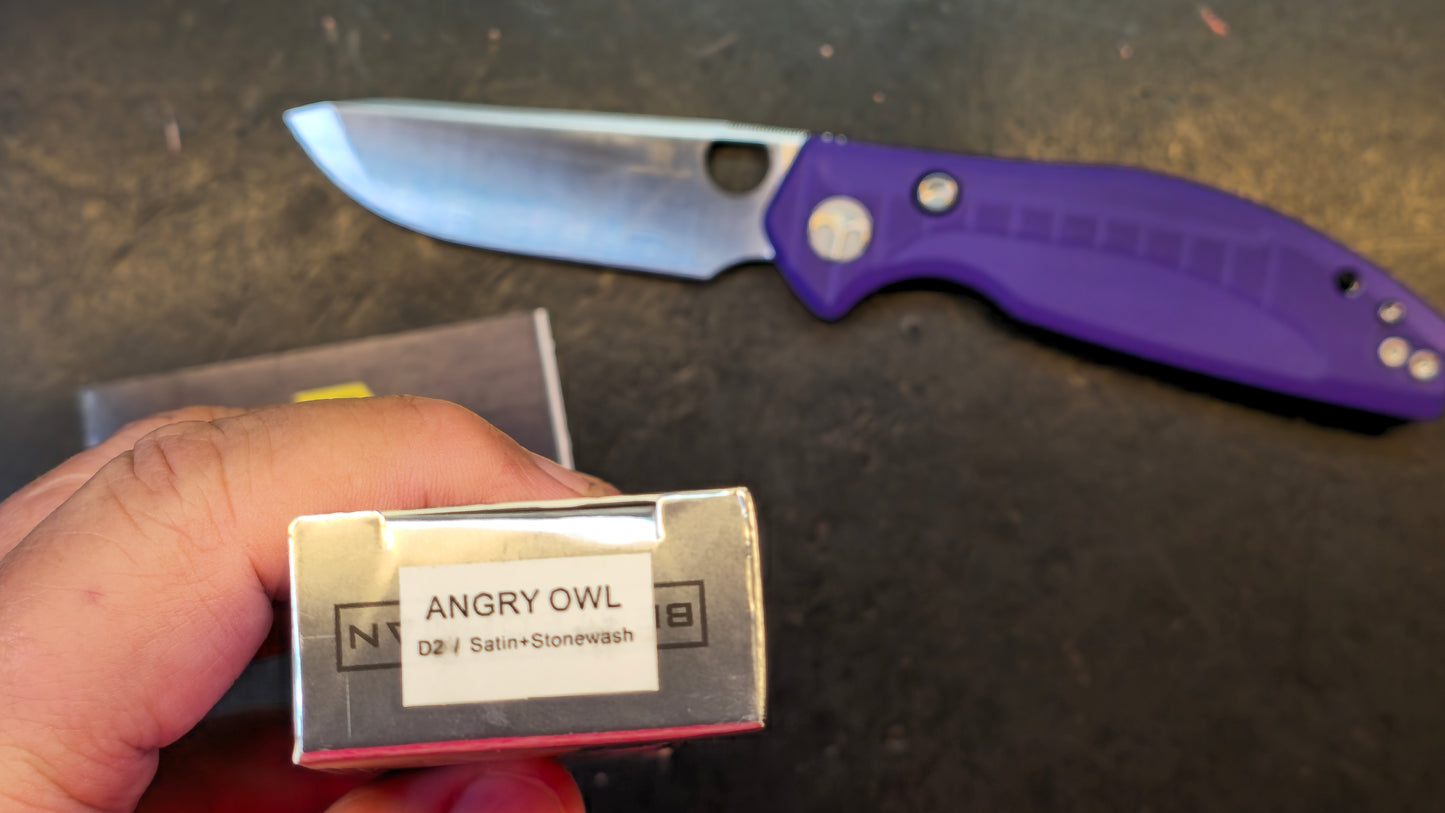 Bestechman Angry Owl Button liner lock Black/Purple G10 Handle D2
