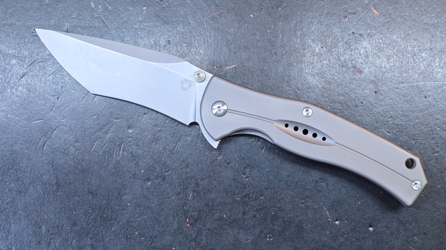 SixLeaf SL-17 Titanium D2