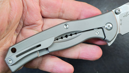 SixLeaf SL-17 Titanium D2