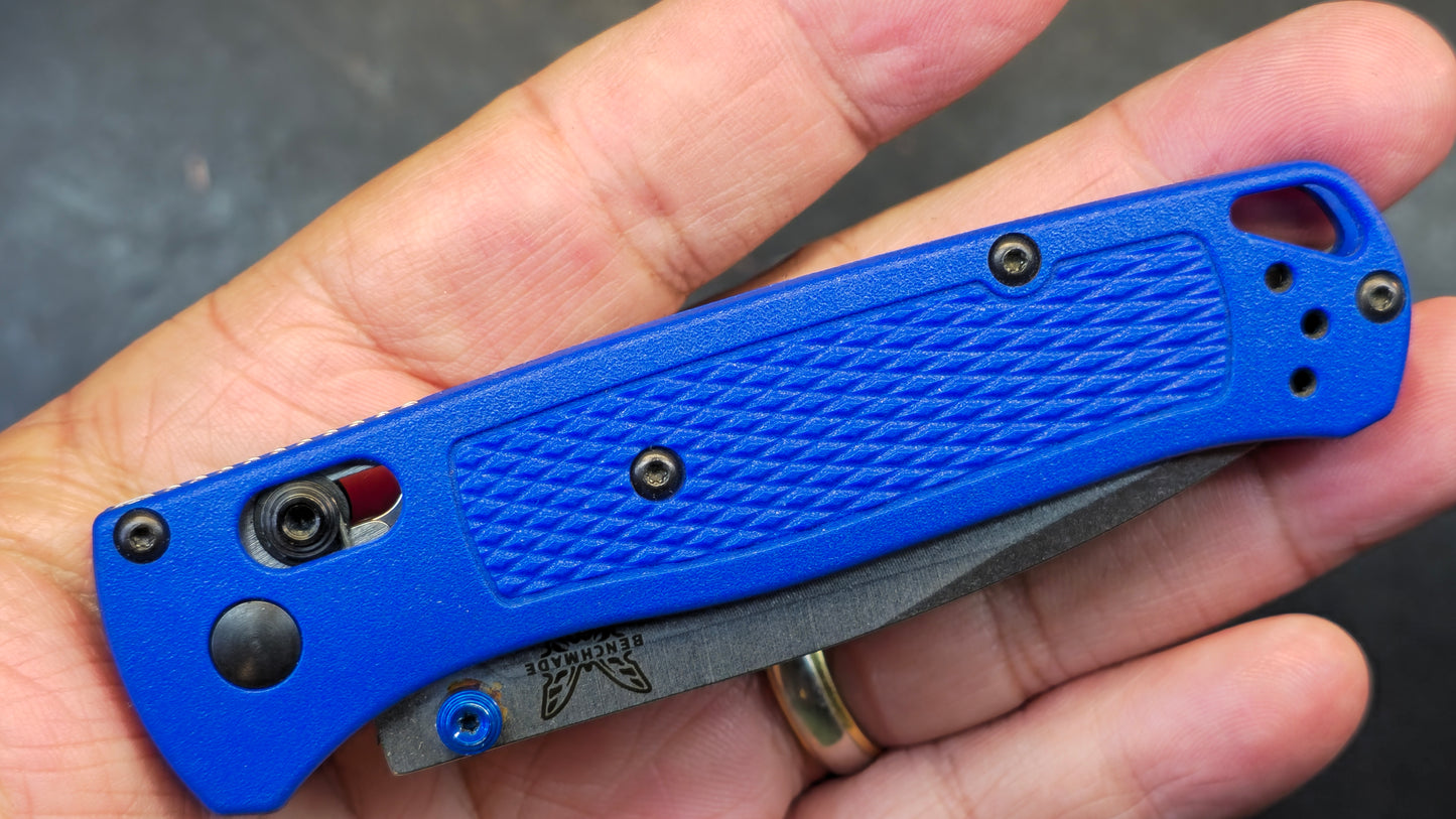Benchmade Bugout Knife Blue Handle Plain CPMS30V Blade (DISCOUNT IN CART)