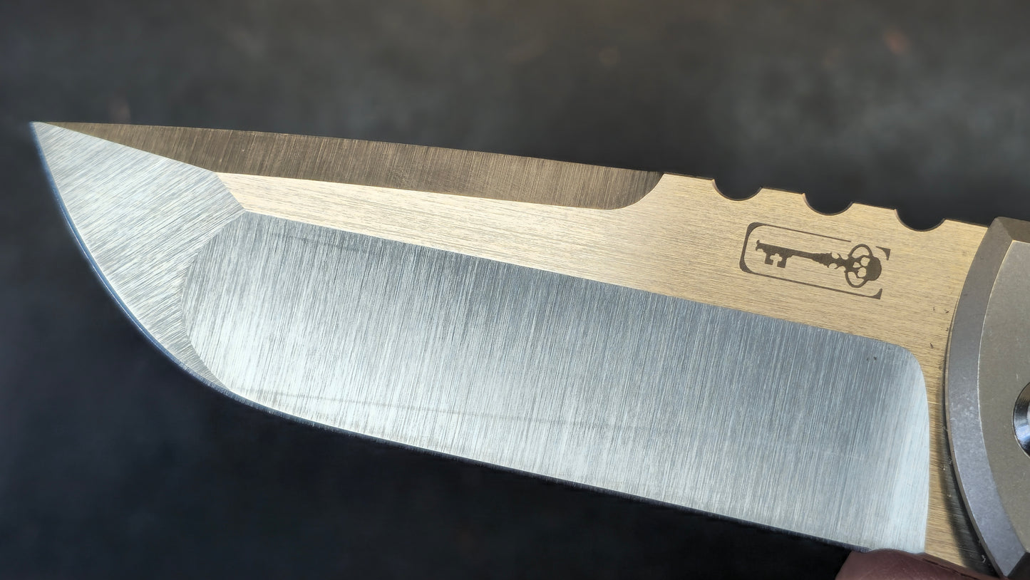 Chaves Redencion 229 Kickstop Drop Point Knife Titanium M390 (Discount in cart)