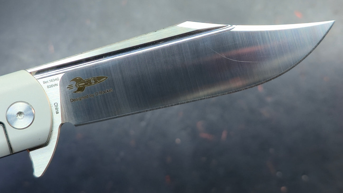 Artisan Cutlery Hyperion Ti/Carbon Fiber S35VN
