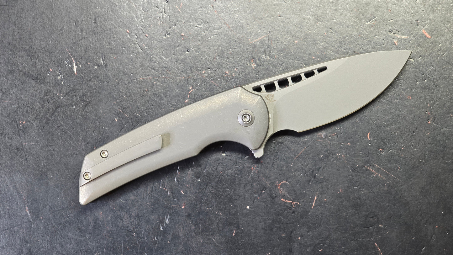 WEKNIFE MINI MALICE Bronze/Black/Gray Titanium 2.98" CPM 20CV (DISCOUNT IN CART)