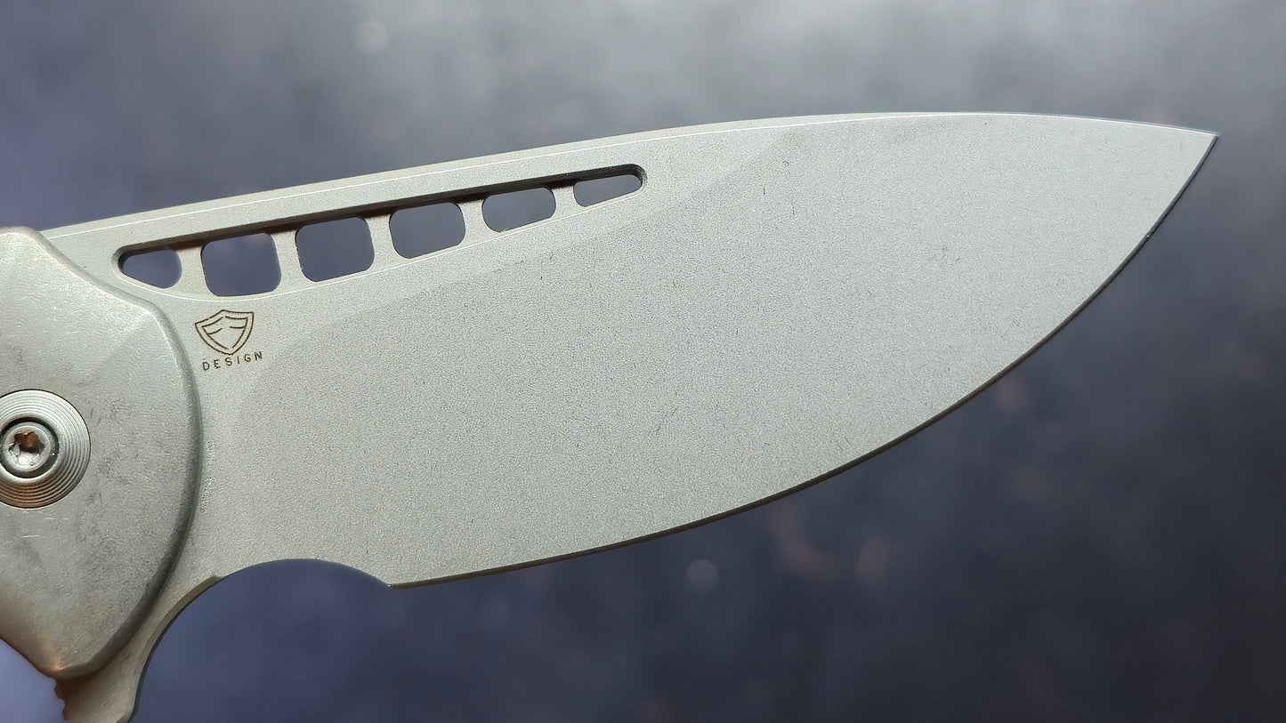 WEKNIFE MINI MALICE Bronze/Black/Gray Titanium 2.98" CPM 20CV (DISCOUNT IN CART)