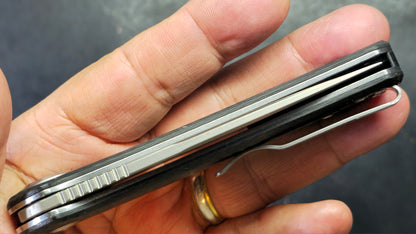 DREAMTECH D4389 Button liner lock Carbon Fiber VG-10