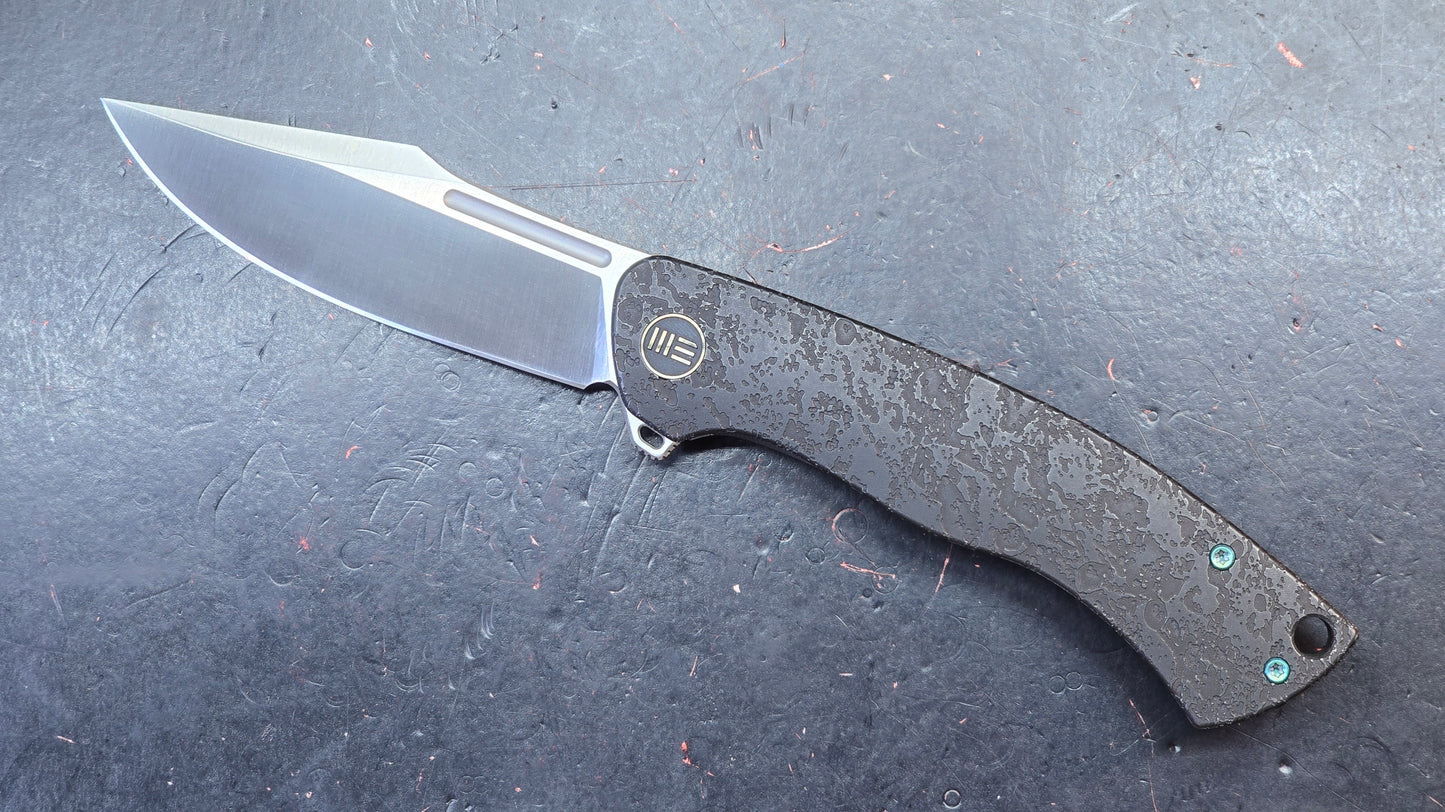 WEKNIFE Essential Knight Gray/Black Etched Titanium Handle M390