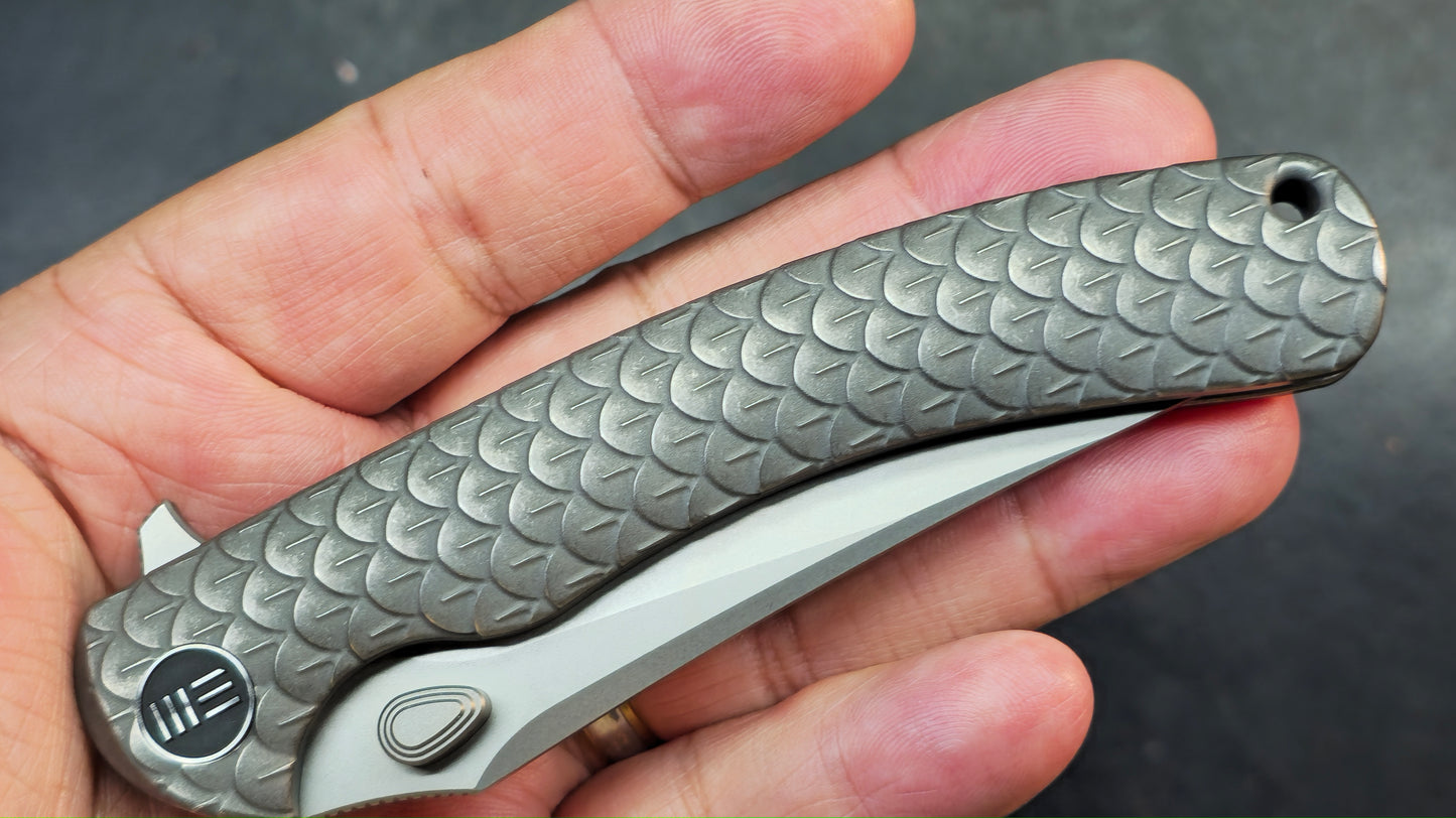WEKNIFE Dracarys Purple & Golden/Gray/Black Titanium Handle M390 Limited Edition (DISCOUNT IN CART)