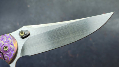 WEKNIFE Dracarys Purple & Golden/Gray/Black Titanium Handle M390 Limited Edition (DISCOUNT IN CART)