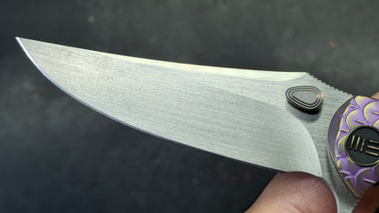 WEKNIFE Dracarys Purple & Golden/Gray/Black Titanium Handle M390 Limited Edition (DISCOUNT IN CART)
