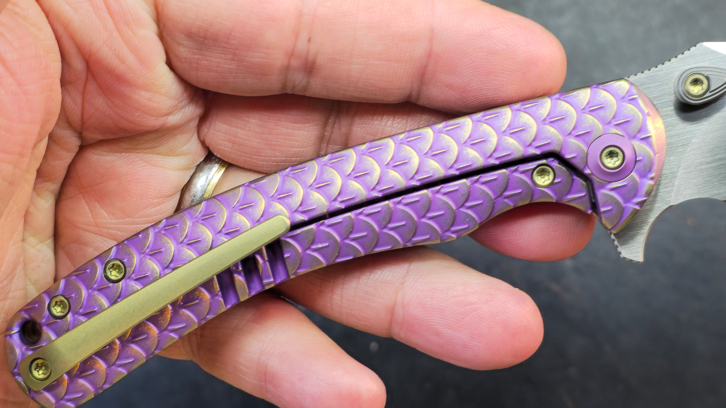WEKNIFE Dracarys Purple & Golden/Gray/Black Titanium Handle M390 Limited Edition (DISCOUNT IN CART)