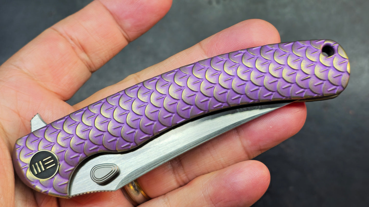 WEKNIFE Dracarys Purple & Golden/Gray/Black Titanium Handle M390 Limited Edition (DISCOUNT IN CART)