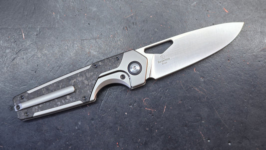 Kizer Serpentine Titanium/Carbon Fiber Handle Elmax Blade