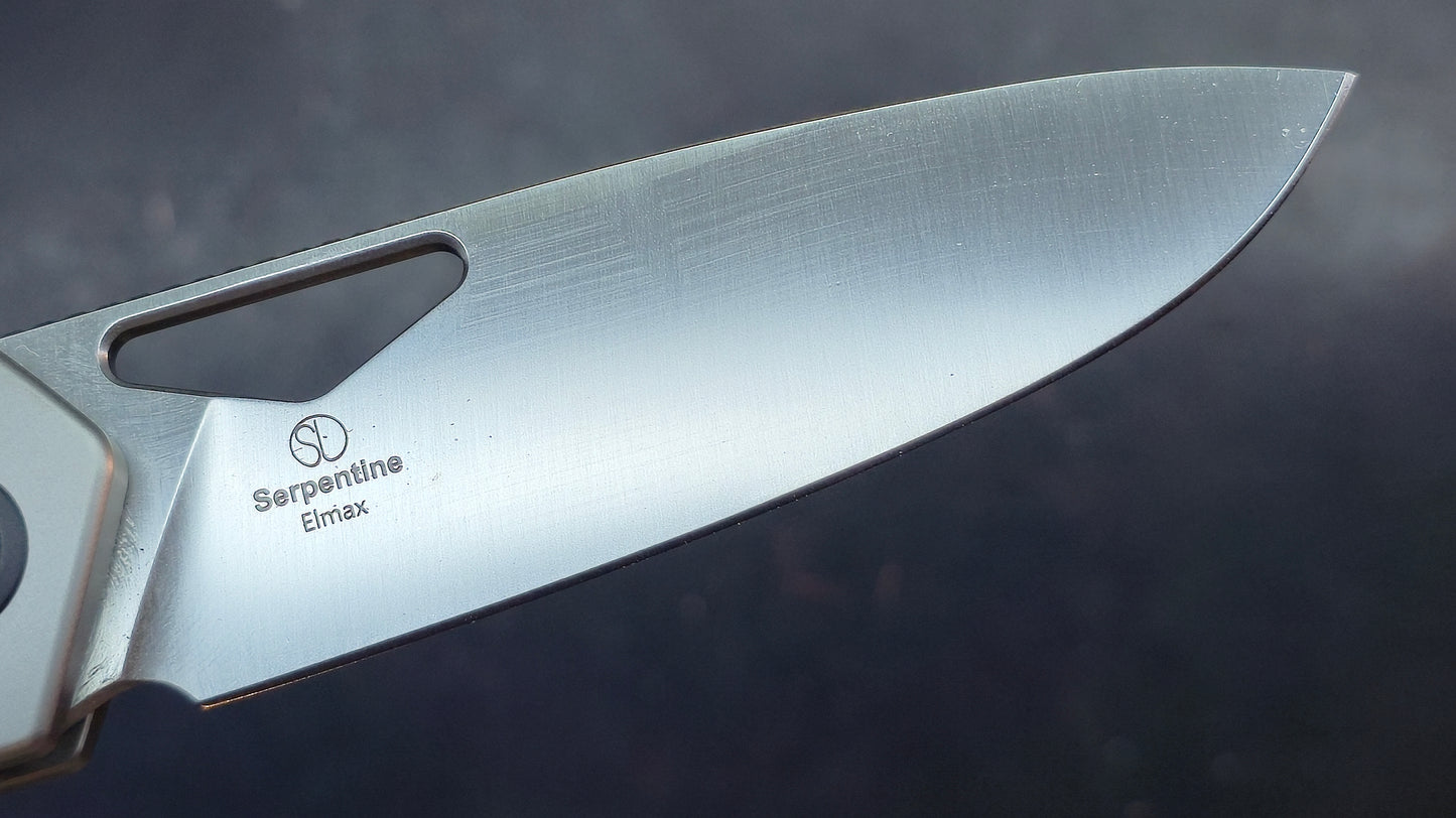 Kizer Serpentine Titanium/Carbon Fiber Handle Elmax Blade