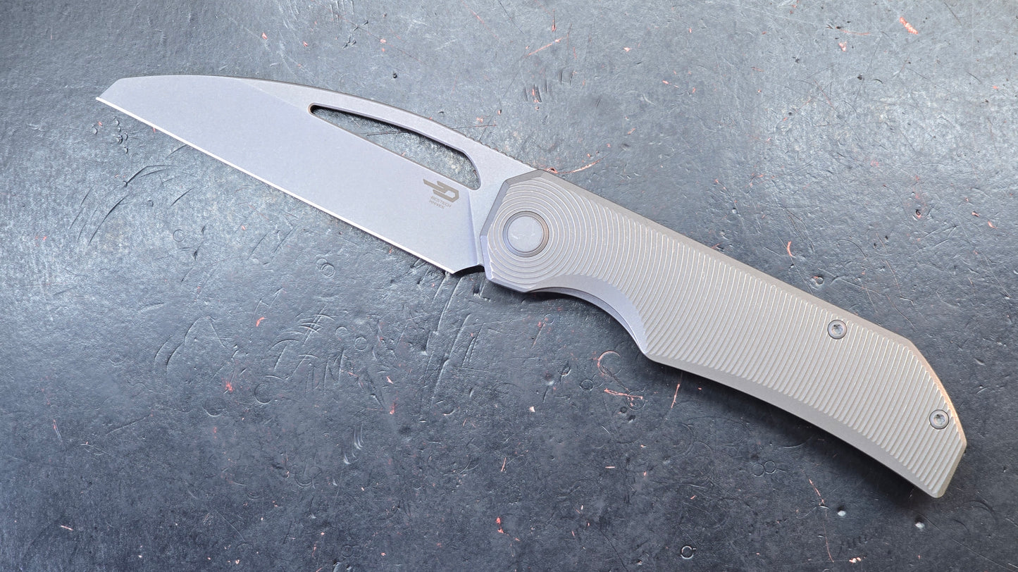 BESTECH Taipan Beadblast Stonewash Titanium Handle M-CUT
