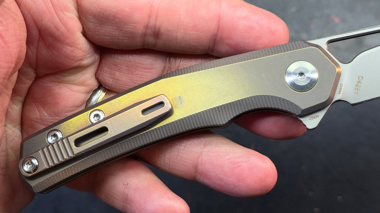 DREAMTECH D4281 Button Liner Lock Gray/Bronze Titanium M390 Blade (DISCOUNT IN CART)
