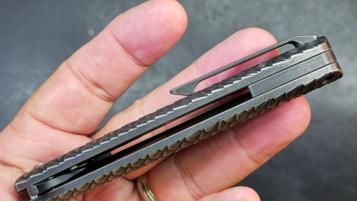 WEKNIFE Dracarys Purple & Golden/Gray/Black Titanium Handle M390 Limited Edition (DISCOUNT IN CART)