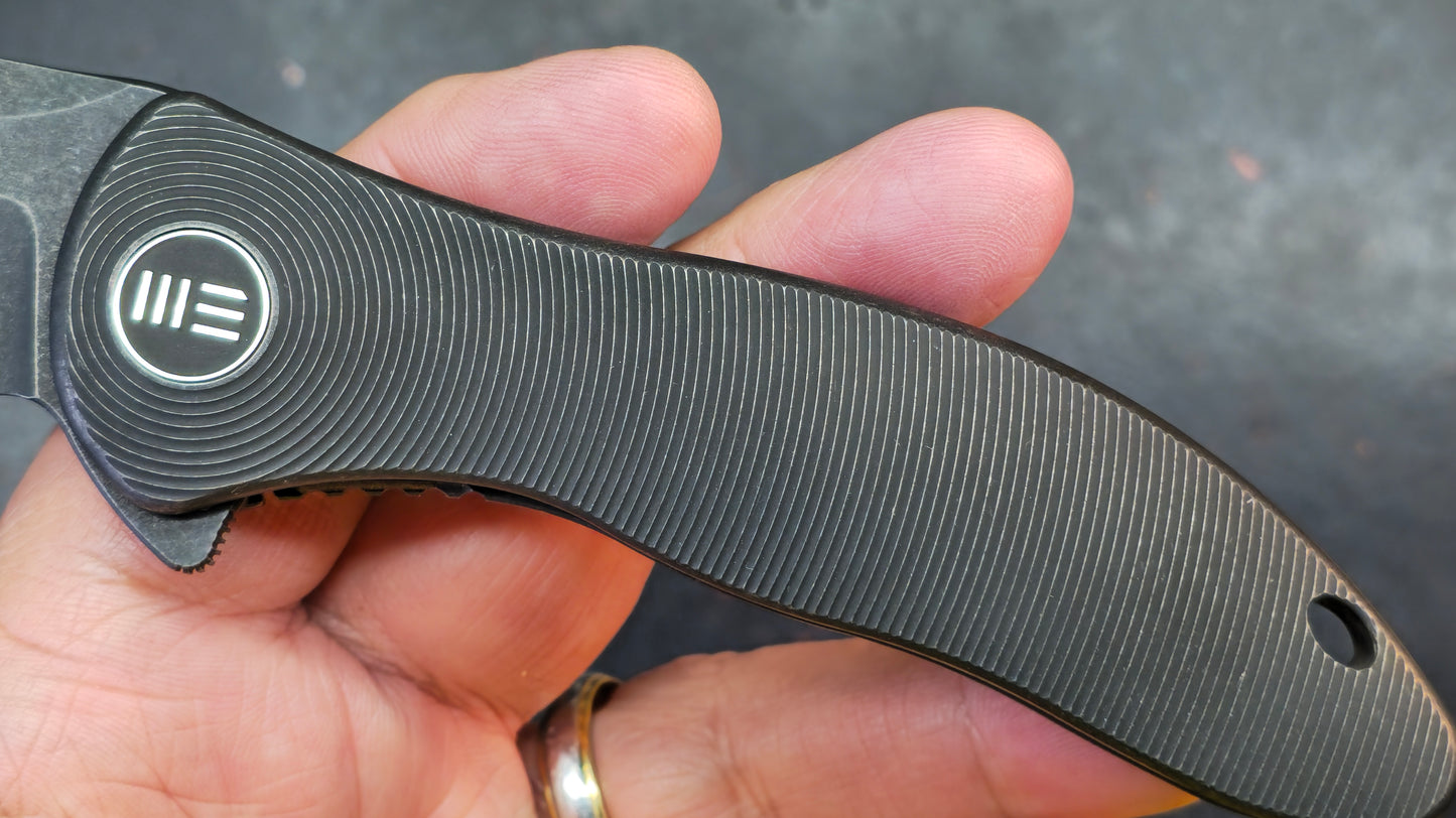 WEKNIFE Synergy 2v2 (INTEGRAL) Tiger Stripe/Black Titanium Handle 20CV