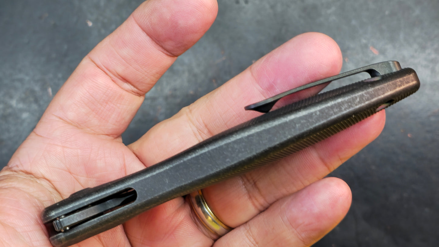 WEKNIFE Synergy 2v2 (INTEGRAL) Tiger Stripe/Black Titanium Handle 20CV