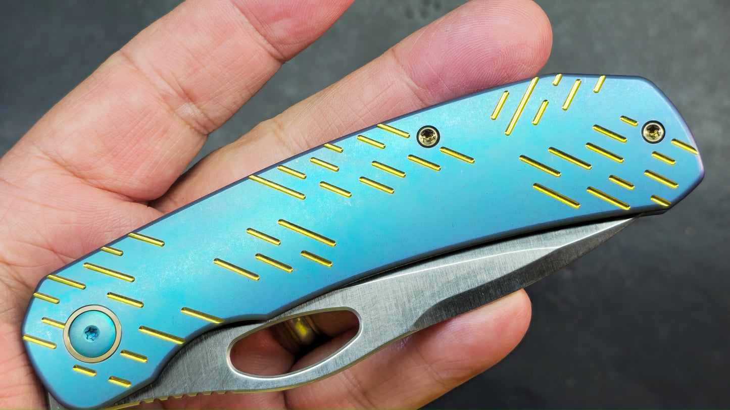 WEKNIFE Inmate Gray/Blue Raindrop Titanium Handle 20CV (DISCOUNT IN CART)