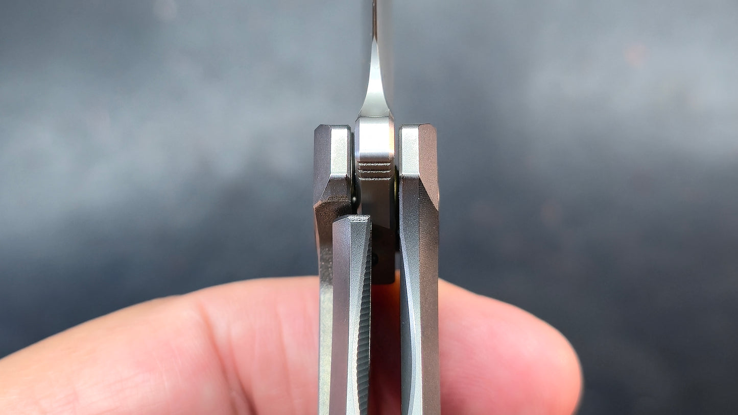 WEKNIFE Acuminal Polished Beadblast Titanium Hand Rubbed Vanax (DISCOUNT IN CART)