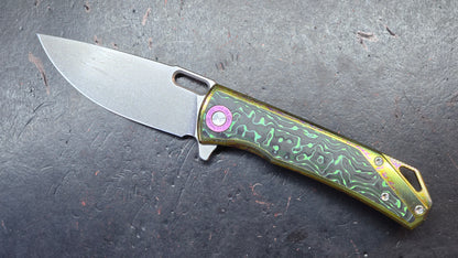 TWOSUN TS502 Anodized Titanium with Carbon Fiber Inlay M390 Blade
