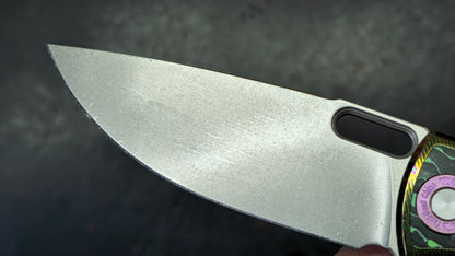 TWOSUN TS502 Anodized Titanium with Carbon Fiber Inlay M390 Blade