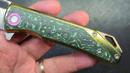 TWOSUN TS502 Anodized Titanium with Carbon Fiber Inlay M390 Blade