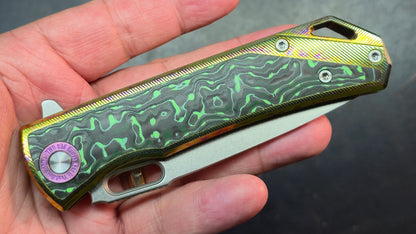 TWOSUN TS502 Anodized Titanium with Carbon Fiber Inlay M390 Blade
