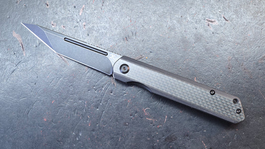 Kansept Prickle Front Flipper Carbon Fiber/SS 3.53" CPM-S35VN