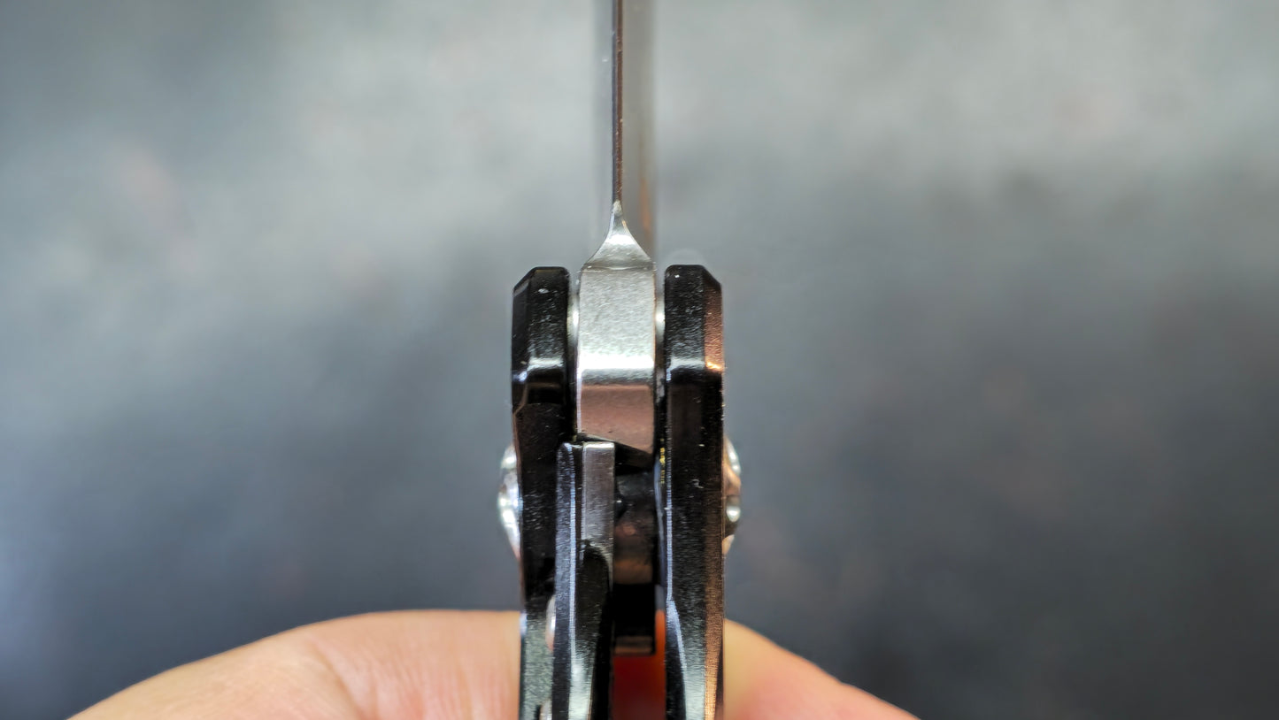 Kizer/Pinkerton Rogue Frame Lock Titanium S35VN