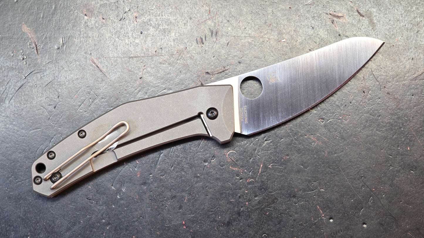 Spyderco SpydieChef Titanium Handle LC200N Blade