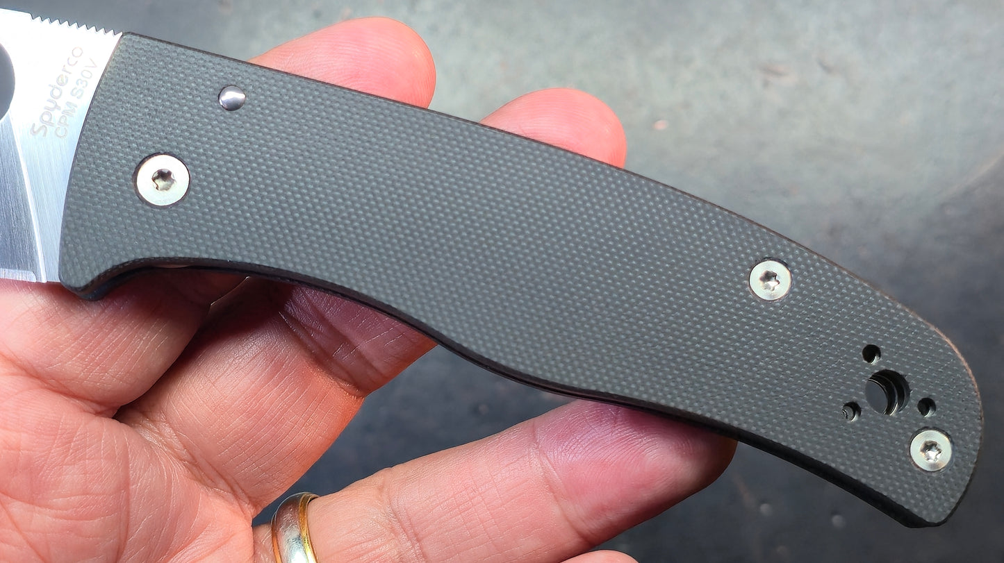 Spyderco Bodacious Black G10 Handle S30V Steel