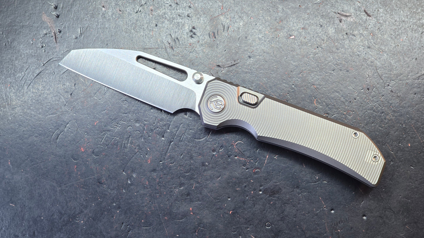KB Venom Botton Liner Lock Gray / Flame Ano Titanium Handle S90V Blade