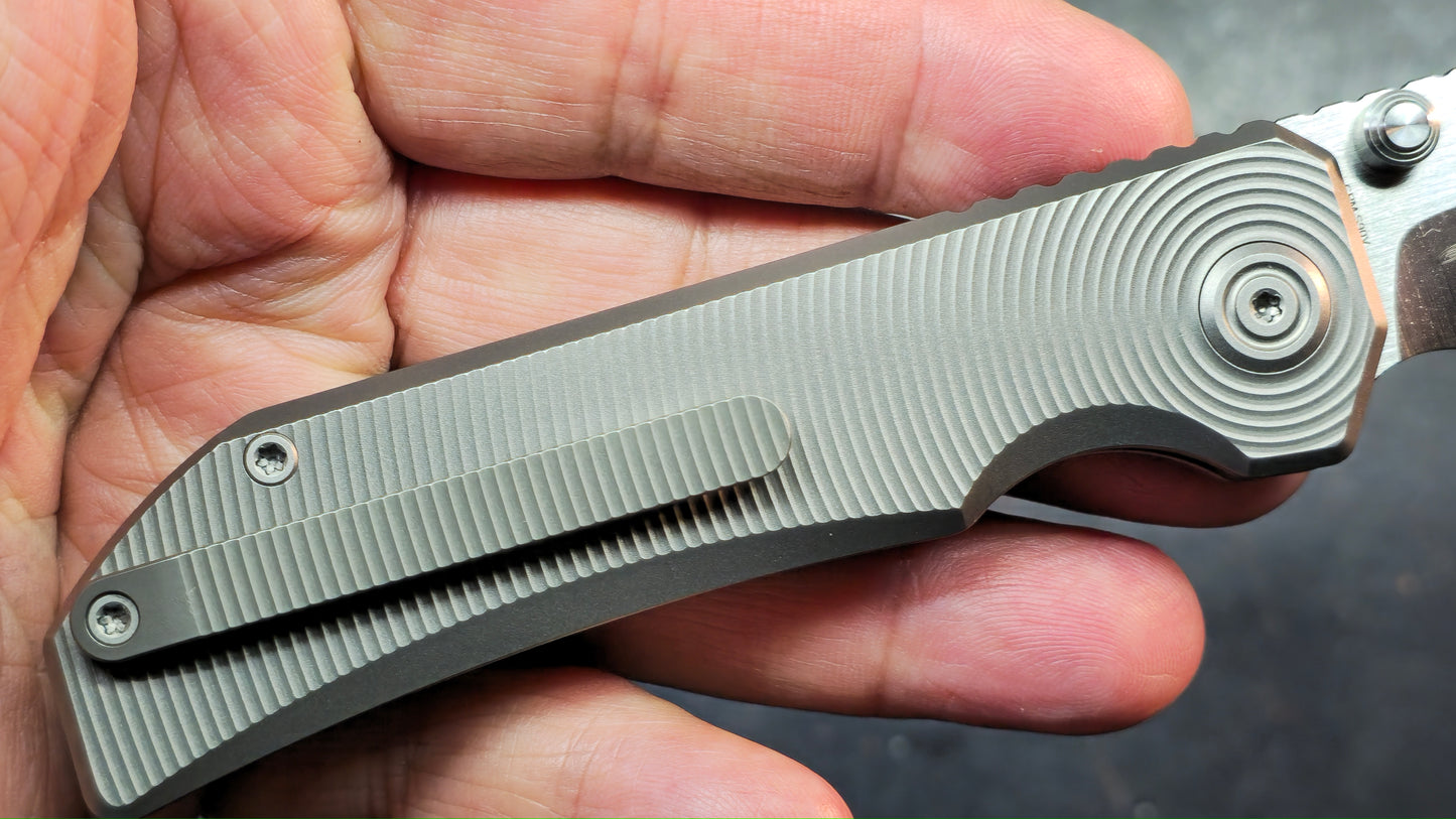KB Venom Botton Liner Lock Gray / Flame Ano Titanium Handle S90V Blade