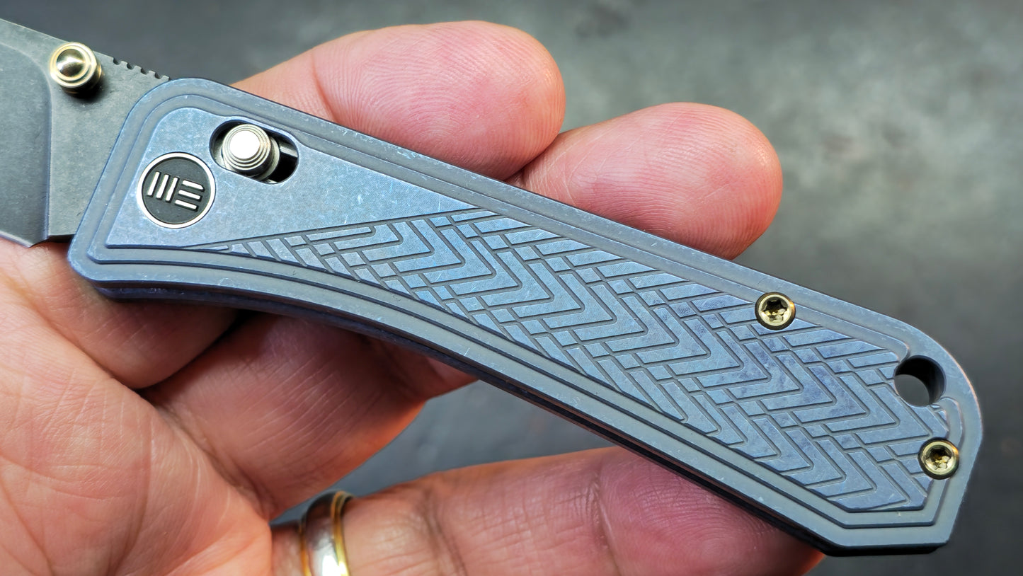 WE Bougie Banter Art Deco Blue Titanium Handle S45VN Black Blade