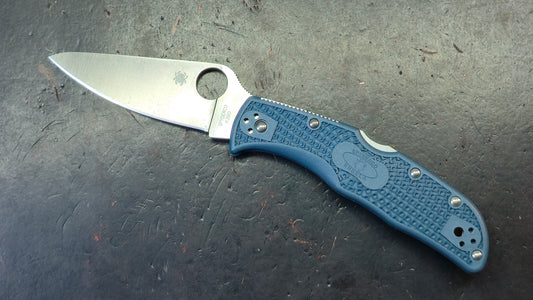 Spyderco Endela Blue FRN Handle K390